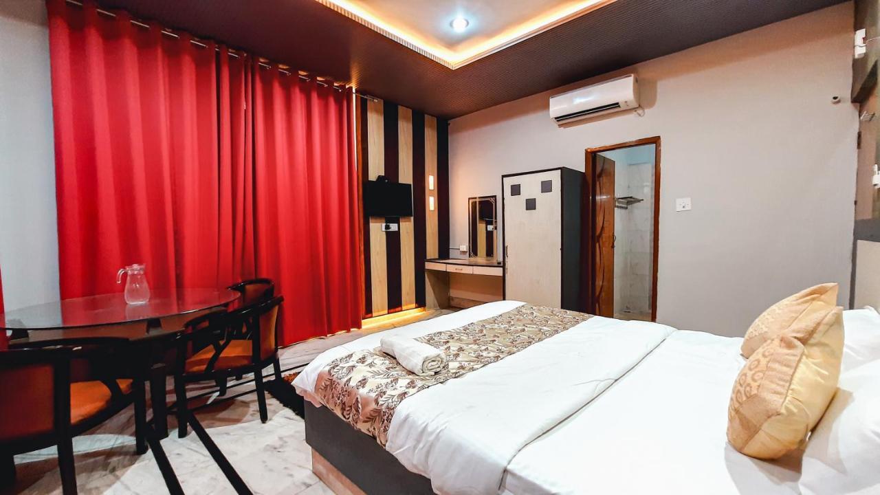 Hotel Rajyashree Palace Varanasi Exteriör bild